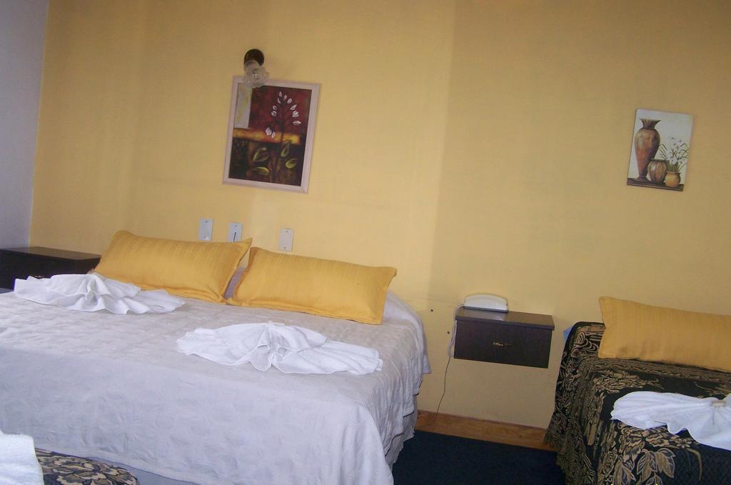 Hotel Marciala Villa Carlos Paz Ngoại thất bức ảnh